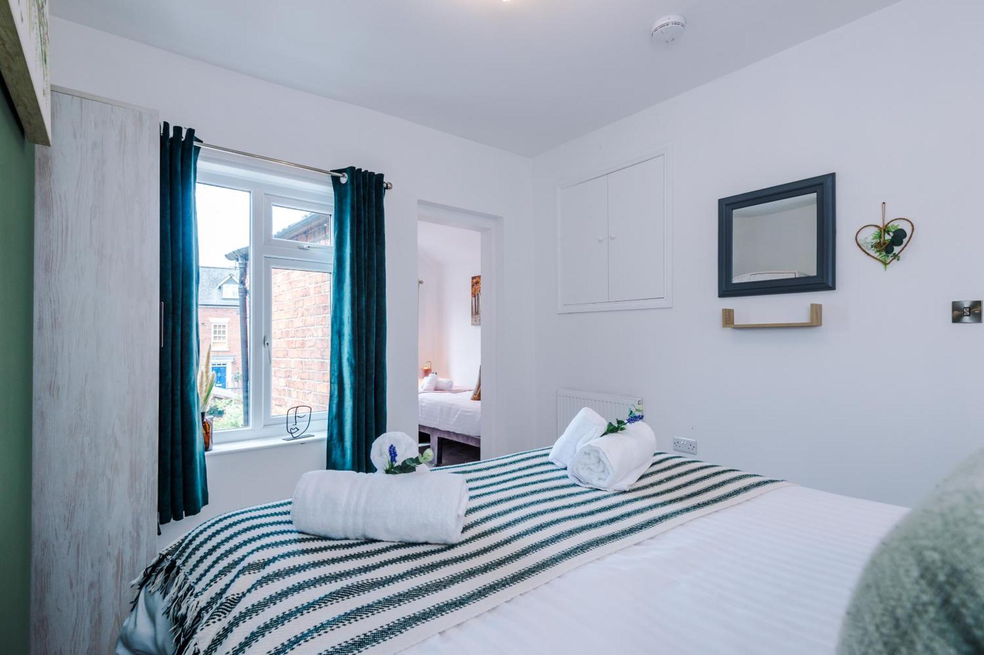 Spacious 3-Bed Home In Nantwich By 53 Degrees Property - Amazing Location, Ideal For Groups - Sleeps 6 Exterior foto